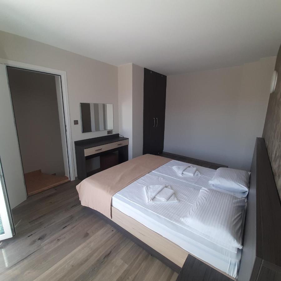 Gradina Hotel Черноморец Екстериор снимка