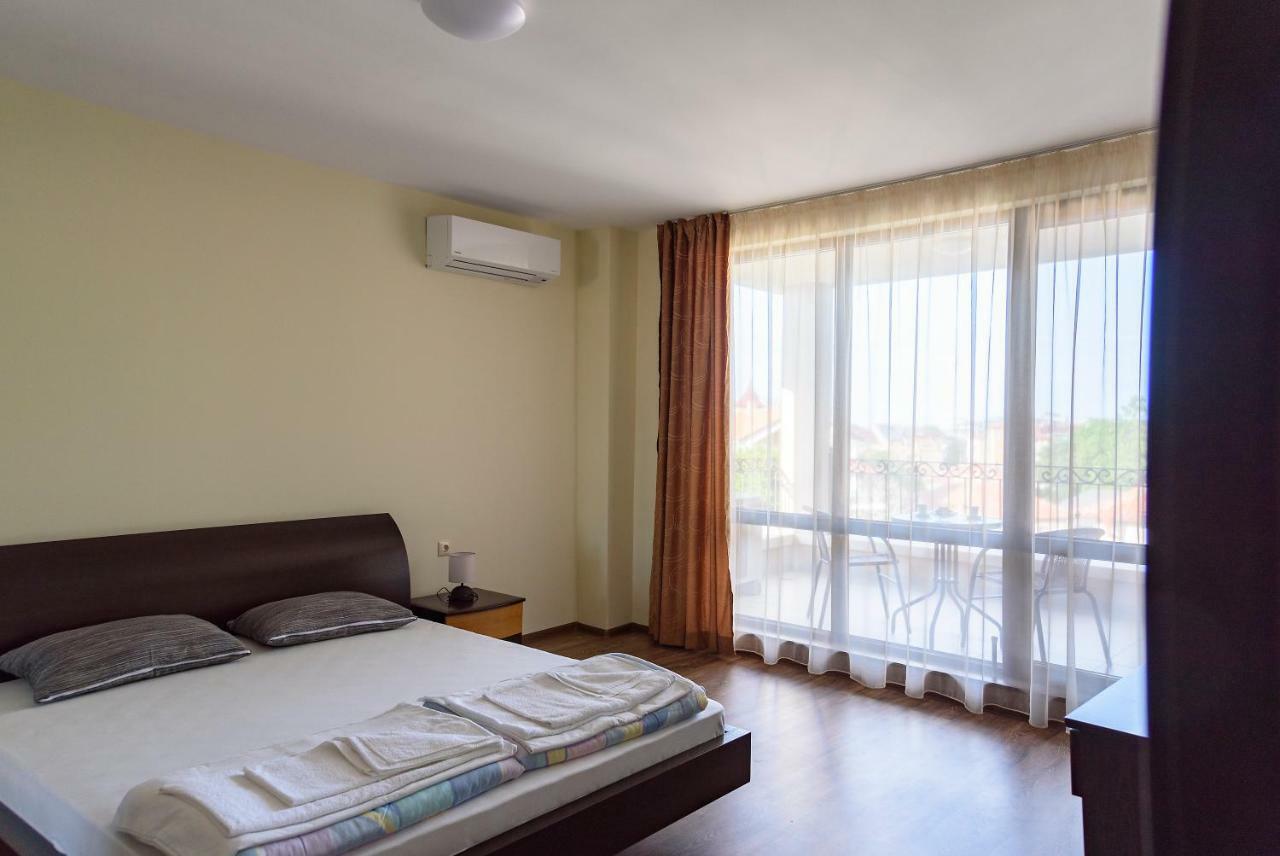 Gradina Hotel Черноморец Екстериор снимка