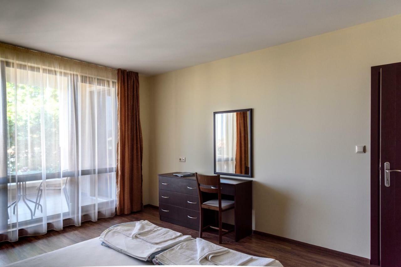 Gradina Hotel Черноморец Екстериор снимка