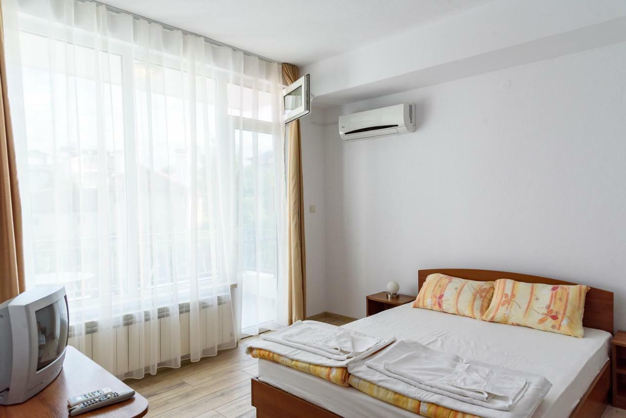 Gradina Hotel Черноморец Екстериор снимка