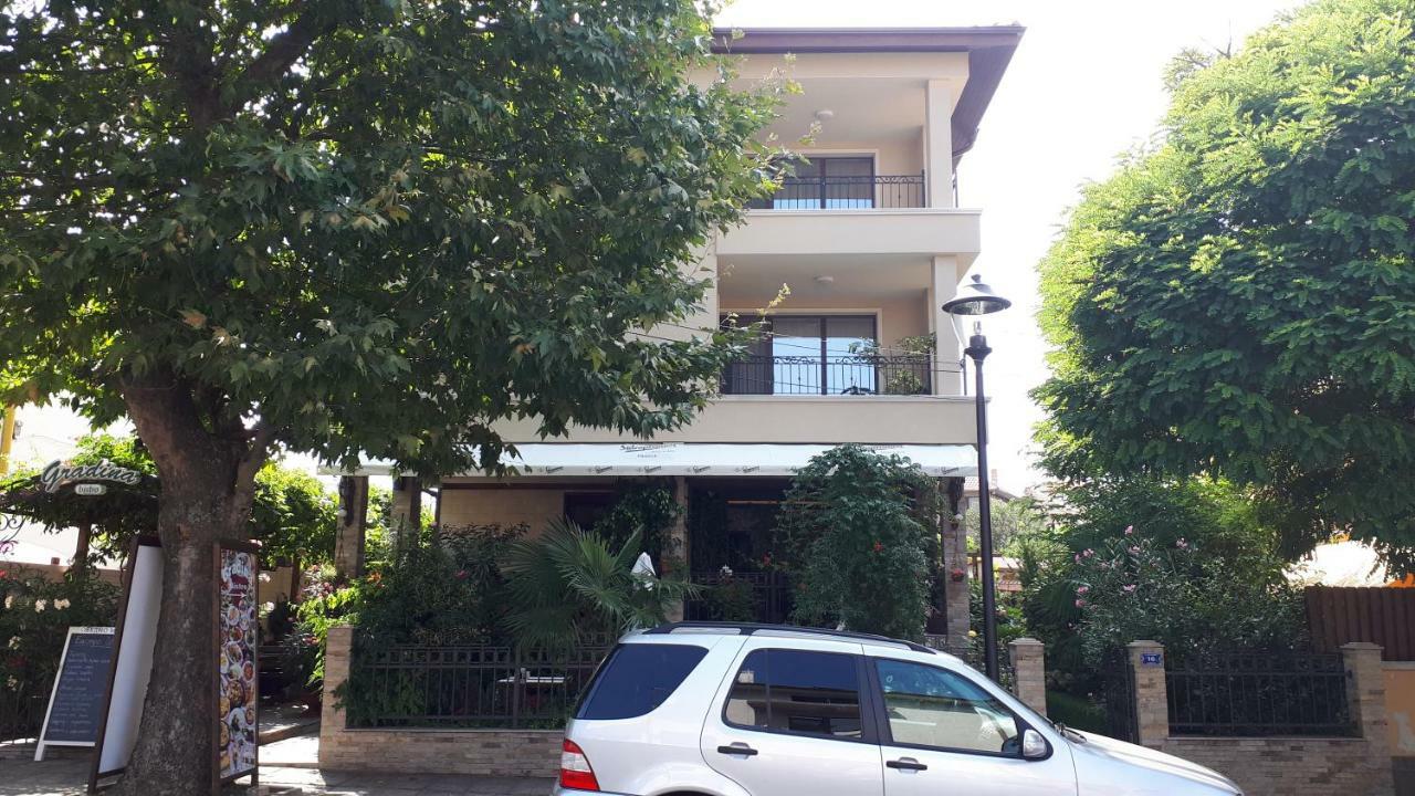 Gradina Hotel Черноморец Екстериор снимка